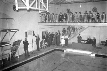 Leamington Spa.  Anthony Eden reopening swimming baths