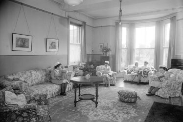 Leamington Spa.  Warneford Hospital, nurses' rest room
