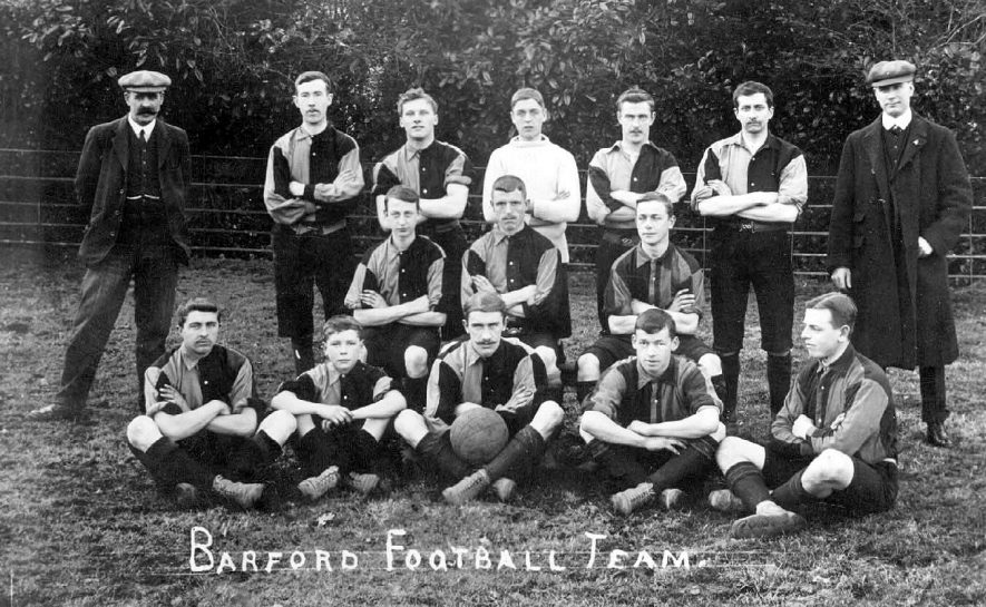 Barford Football Team.  1910s |  IMAGE LOCATION: (Warwickshire County Record Office)