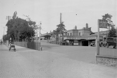 Leamington Spa.  Railway Station