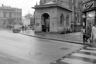 Leamington Spa.  Aylesford Well in Church Walk
