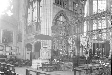 Leamington Spa.  All Saint's Church, interior