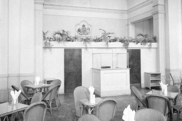 Leamington Spa.  Pump Rooms, tea room