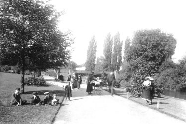 Leamington Spa.  York Walk