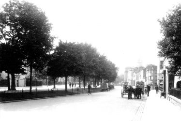 Leamington Spa.  Holly Walk