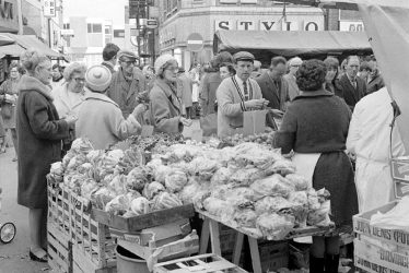 Nuneaton.  Market day
