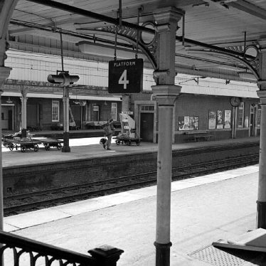 Nuneaton.  Trent Valley Railway Station