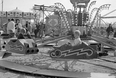 Nuneaton.  Barker's Spring Fair