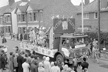 Nuneaton.  Silver jubilee carnival float