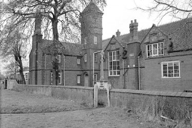 Nuneaton.  Vicarage Street school