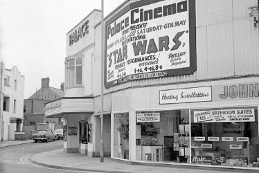 Nuneaton.  Queen's Road, Palace Cinema