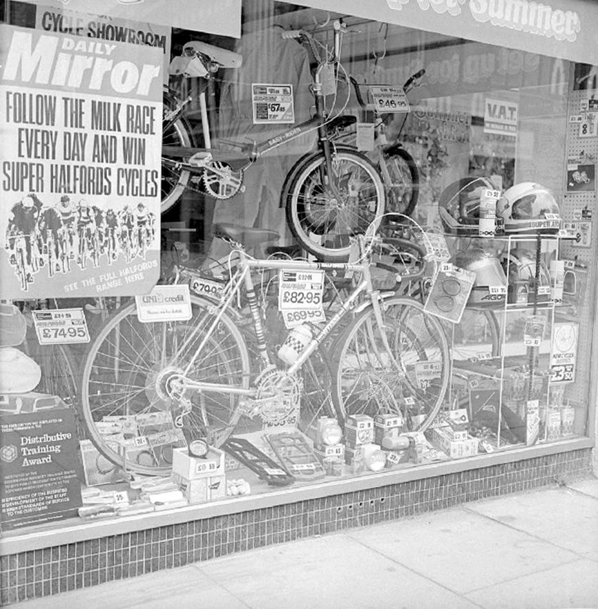 Window display at Halfords in Newdegate Street, on 17 June 1979 |  IMAGE LOCATION: (Warwickshire County Record Office)