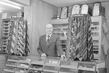 Nuneaton.  Queens Road, Fennell's outfitters