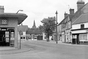 Nuneaton.  Attleborough Square