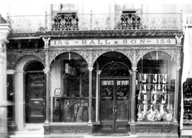 Hall & Son, tailors, 154 The Parade, Leamington Spa.  1940s |  IMAGE LOCATION: (Leamington Library)