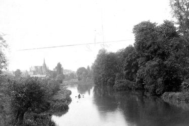 Leamington Spa.  River Leam
