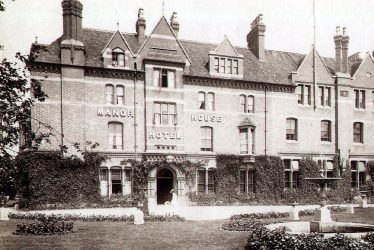 Leamington Spa.  Avenue Road, Manor House Hotel