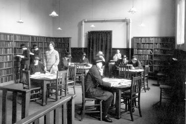 Leamington Spa.  Avenue Road Library, children's room
