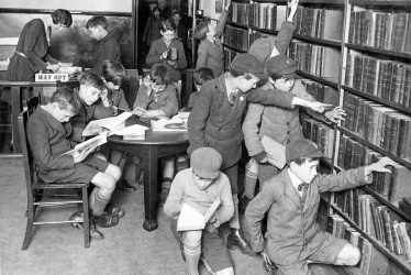 Leamington Spa.  Avenue Road Library, children's department