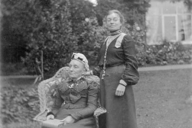 Leamington Spa.  Miss Mary Dormer Harris and her Mother