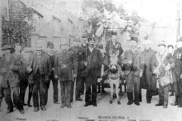 Leamington Spa.  Hoggy Malin and his Court