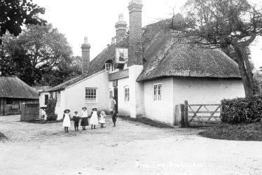 Offchurch.  Stag's Head Inn