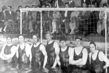 Leamington Spa.  Water polo team