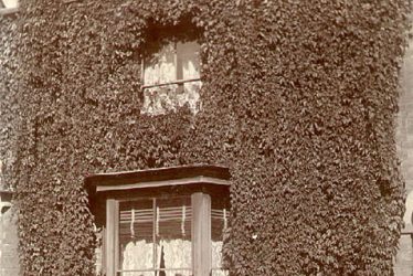 Leamington Spa.  Guy Street, no 26