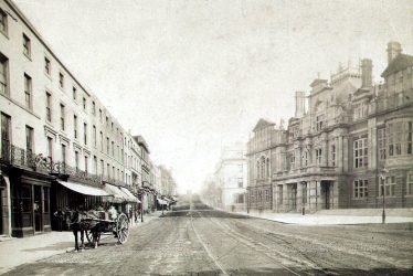 Leamington Spa.  Parade and Town Hall