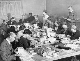 Writing ration cards at the Town Hall, Leamington Spa.  1939 |  IMAGE LOCATION: (Leamington Library)