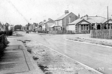 Rugby.  Hillmorton Paddox, Warren Road