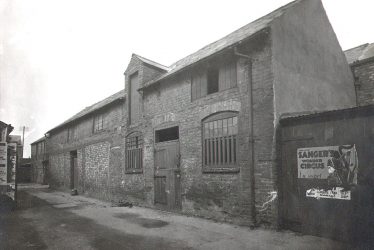 Rugby.  Harall's Court