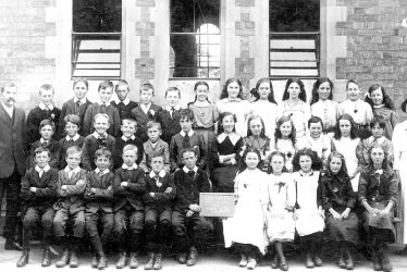 Bidford on Avon.  School, class 4