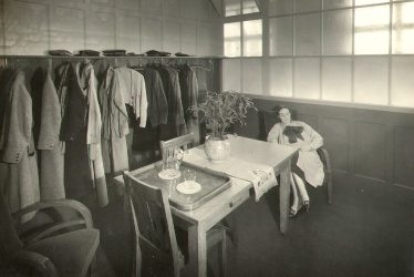 Rugby.  B.T.H. telephone exchange, rest room