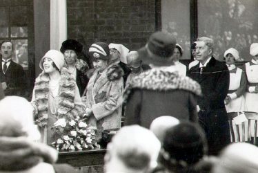 Rugby.  Duchess of York at hospital