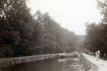 Rugby.  Oxford Canal