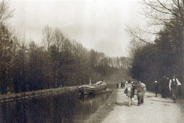Rugby.  Oxford Canal