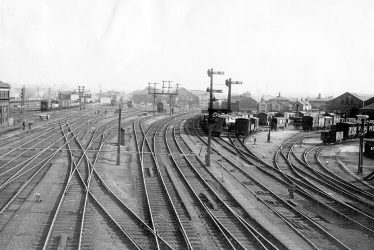 Rugby.  L.M.S. Passenger Railway Station