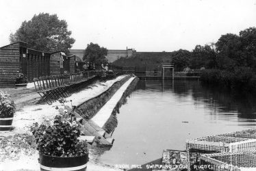 Rugby.  Avon Mill Swimming Pool