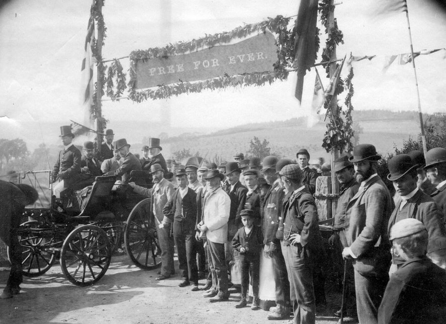 Celebrations at the opening of the bridges to free access on 26th April 1893, Binton.  Leading Gentlemen of the counties of Warwick and Gloucester were present, including the Marquis of Hertford, and Canon Bourne. These  two gentlemen are possibly pictured arriving here.  1893 |  IMAGE LOCATION: (Warwickshire County Record Office)