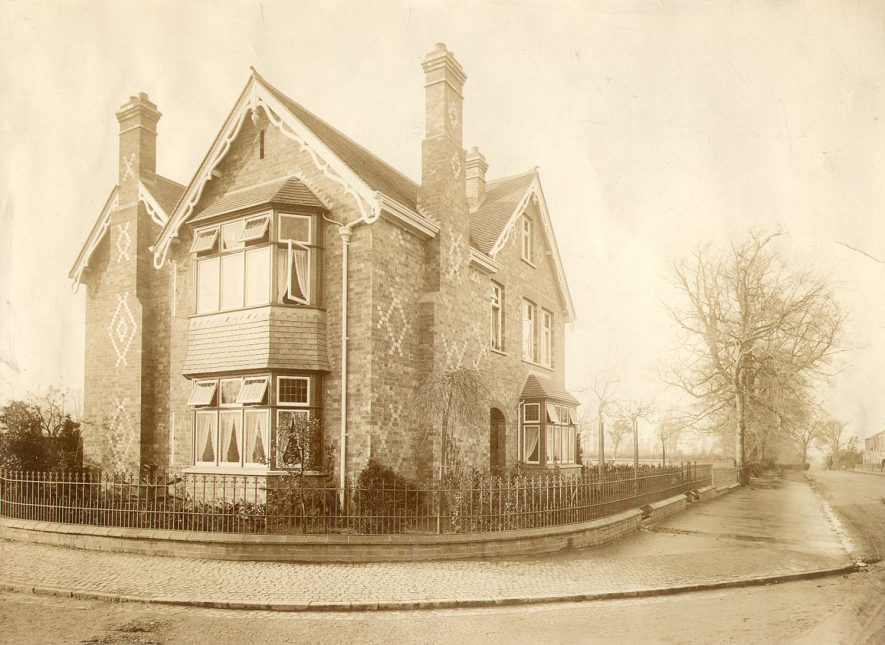 The Mound, Lawford Road, Rugby.  1900s |  IMAGE LOCATION: (Rugby Library)