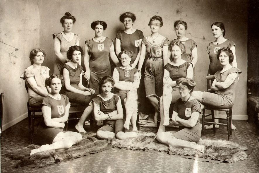 Rugby ladies life saving class in 1912.
Back row, left to right - Mrs H Waters, Mrs F Cibbert, Miss B Jones (Hon. Sec), Mrs T.H Craddock, Mrs W Brooke and Mrs J Richardson.
Middle row - Mrs T Morgan, Miss V Barker, Mrs S Smithies, Miss A Craddock and Miss M Jenkins
Front row - Mrs T Wilson, Miss K Craddock and Mrs J.T.E Brown. |  IMAGE LOCATION: (Rugby Library) PEOPLE IN PHOTO: Wilson, Mrs T, Wilson as a surname, Waters, Mrs H, Waters as a surname, Smithies, Mrs S, Smithies as a surname, Richardson, Mrs J, Richardson as a surname, Morgan, Mrs T, Morgan as a surname, Jones, Miss B, Jones as a surname, Jenkins, Miss M, Jenkins as a surname, Craddock, Mrs T H, Craddock, Miss K, Craddock, Miss A, Craddock as a surname, Cibbert, Mrs F, Cibbert as asurname, Brown, Mrs J T E, Brown as a surname, Brooke, Mrs W, Brooke as a surname, Barker, Miss V, Barker as a surname