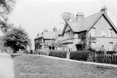 Birdingbury.  Houses