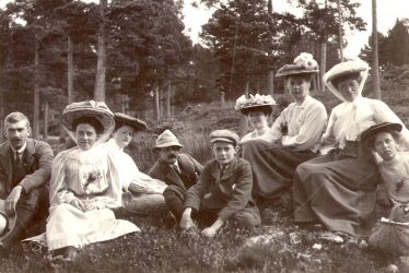 Rugby.  Dewar family in Scotland