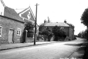 Pailton.  Chapel