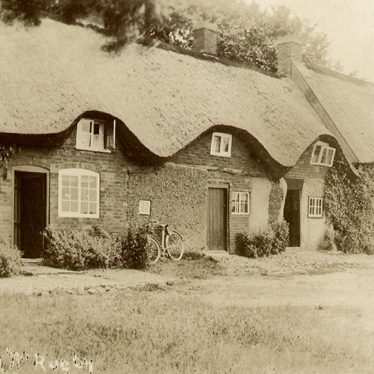 Clifton upon Dunsmore.  Thatched cottages