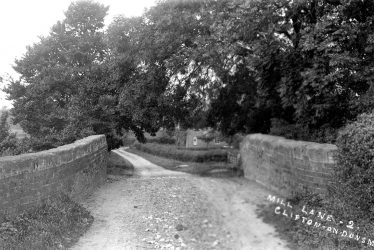 Clifton upon Dunsmore.  Mill Lane