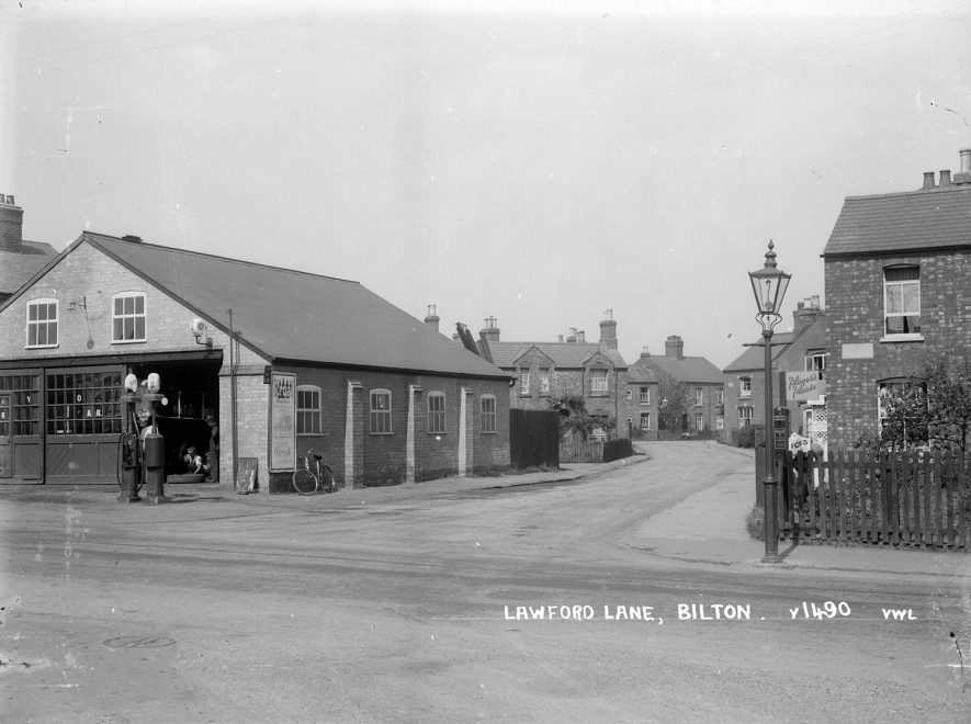 View along Lawford Lane, Bilton.  1930 |  IMAGE LOCATION: (Warwickshire County Record Office)