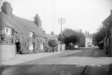 Clifton upon Dunsmore.  Thatched cottages