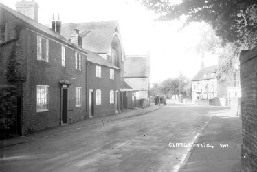 Clifton upon Dunsmore.  Village street
